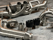 Laden Sie das Bild in den Galerie-Viewer, Porsche 992 GT3 / GT3 RS Klappenauspuff Z-Pipe F1 System RP