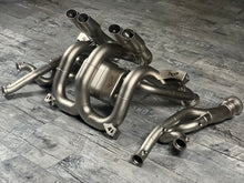 Load image into Gallery viewer, Lamborghini Revuelto Longpipe F1 Auspuff High Pitch System RP