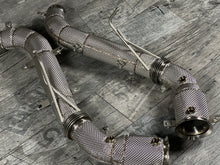Laden Sie das Bild in den Galerie-Viewer, McLaren 650S Downpipe Catless Einbauposition RP