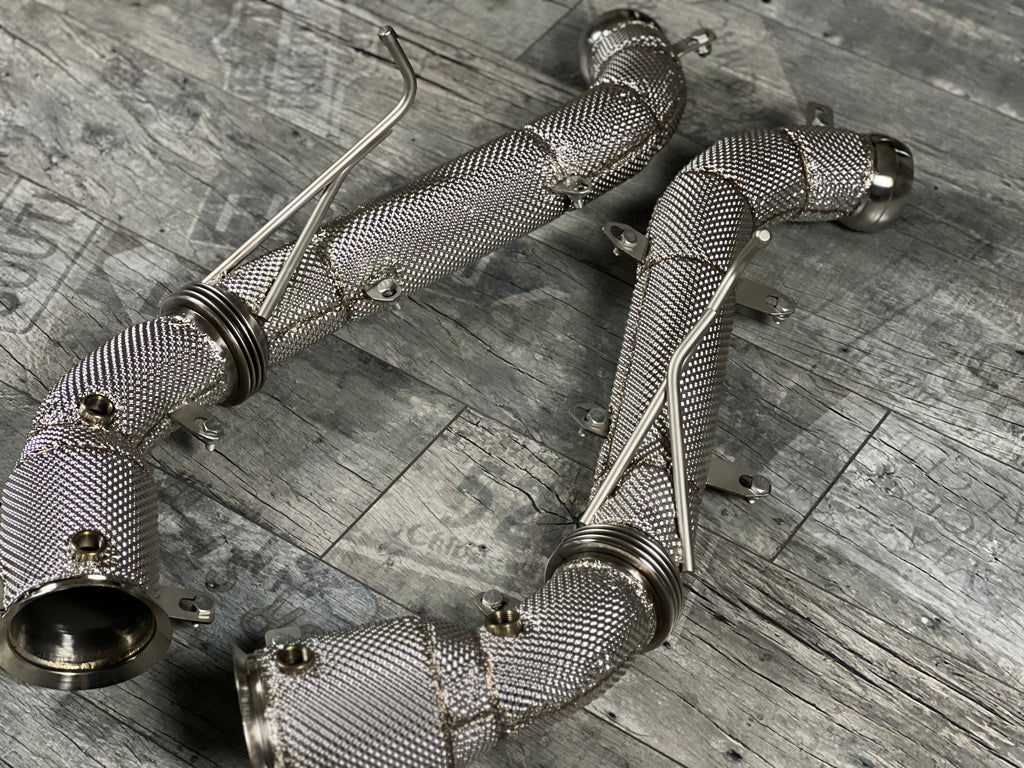 McLaren 675LT Downpipe Catless Rohrbogen RP