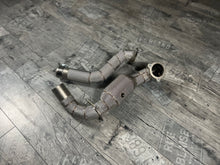 Laden Sie das Bild in den Galerie-Viewer, Mercedes A35 AMG W177 OPF 2019-  Downpipe Catless RP