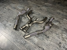 Laden Sie das Bild in den Galerie-Viewer, Mercedes Benz S63 AMG W222/C217 Downpipe Catless 5.5T RP