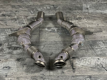 Laden Sie das Bild in den Galerie-Viewer, Ferrari 488 GTB / Spider / Pista Downpipe RP 200 Zellen Katalysator