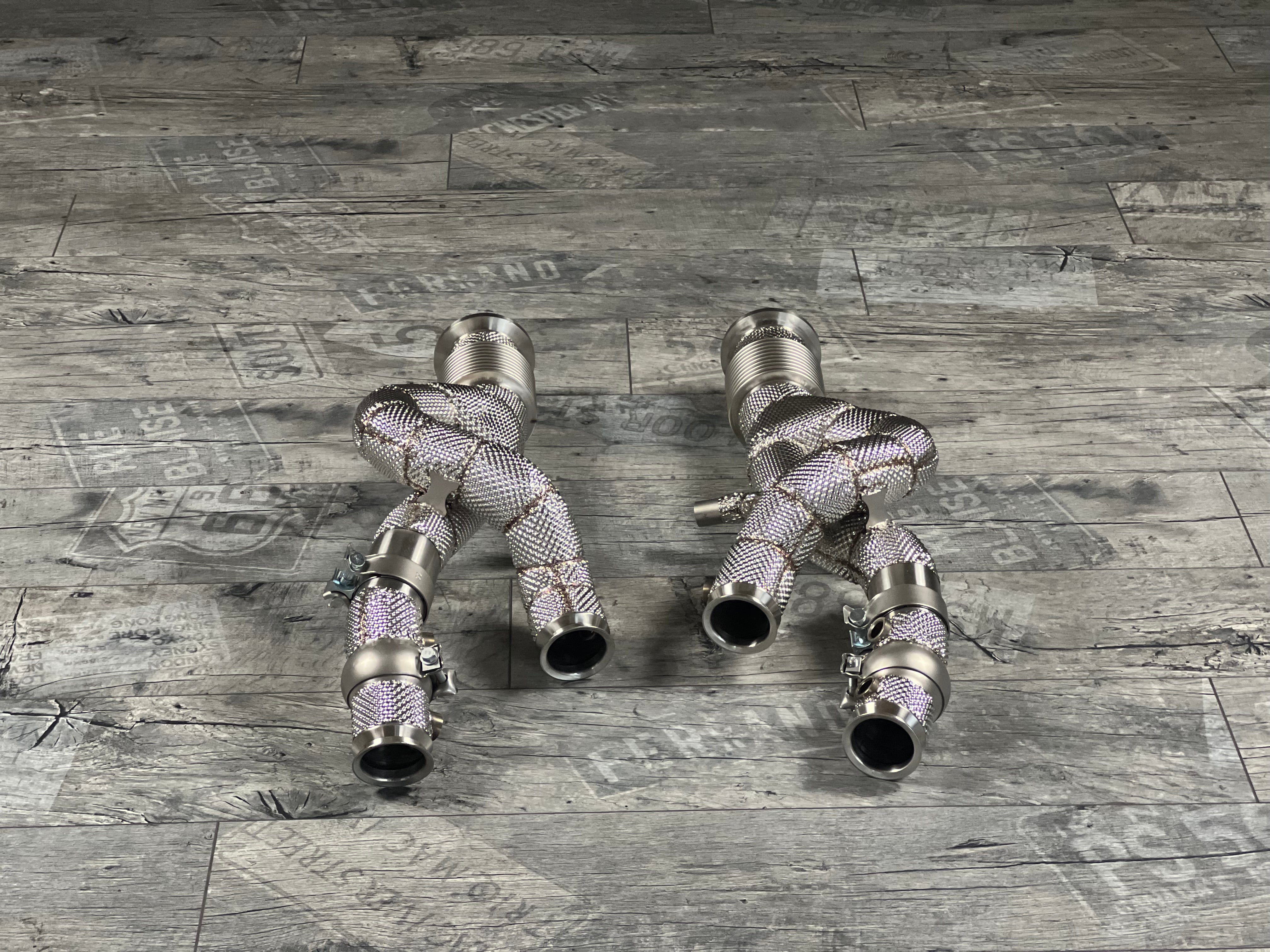 Lamborghini Revuelto V12 Downpipe Catless Detailansicht RP