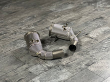 Laden Sie das Bild in den Galerie-Viewer, Porsche 992 911 Carrera/  Turbo / Turbo S Downpipe 200 Zellen Katalysator RP
