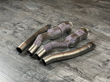 Laden Sie das Bild in den Galerie-Viewer, Ferrari Berlinetta F12 V12 6.3 Downpipe RP Catless
