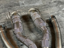 Laden Sie das Bild in den Galerie-Viewer, Ferrari Berlinetta F12 V12 6.3 Downpipe RP Catless