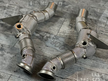Laden Sie das Bild in den Galerie-Viewer, Ferrari F8 Tributo/ Spider Downpipe Catless RP