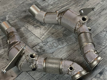 Laden Sie das Bild in den Galerie-Viewer, Ferrari F8 Tributo/ Spider Downpipe Catless RP