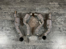 Laden Sie das Bild in den Galerie-Viewer, Mercedes AMG GT / GTR/ GTC / GTS Downpipe Catless RP