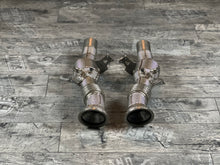 Laden Sie das Bild in den Galerie-Viewer, Ferrari 296 GTB Downpipe RP Catless