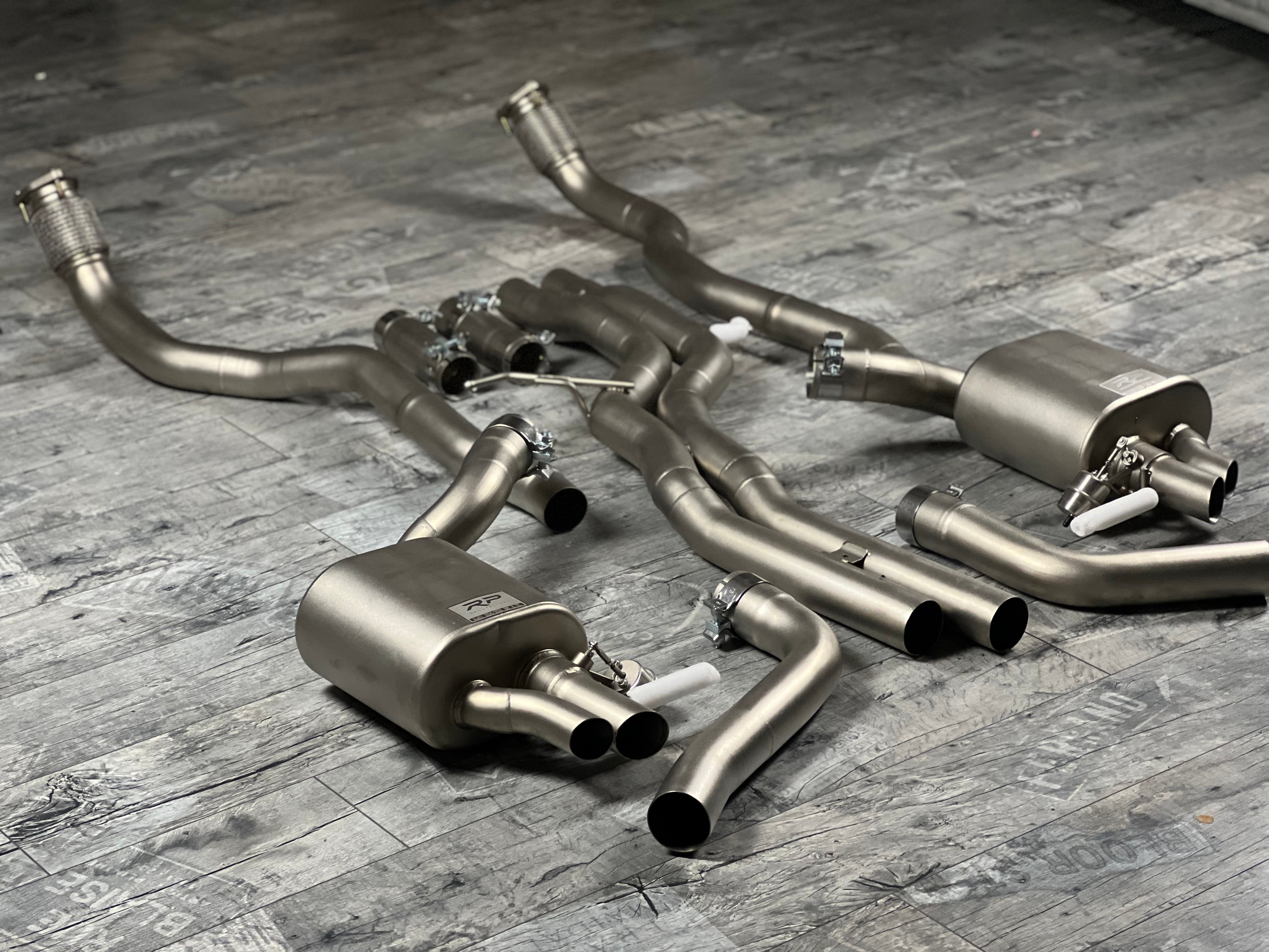 Audi RS5 B8 4.2 V8 Klappenauspuffanlage X-Pipe RP