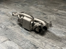 Laden Sie das Bild in den Galerie-Viewer, Porsche 992 911 Turbo Turbo S Klappenauspuff X-Pipe RP