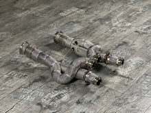 Laden Sie das Bild in den Galerie-Viewer, Lamborghini Aventador LP700-4/LP720-4/LP740-4/LP750-4 Downpipe 200 Zellen Katalysator
