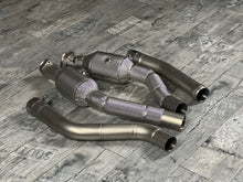 Laden Sie das Bild in den Galerie-Viewer, Mercedes GLE 63 ML63 GL63 GLS63 5.5T W166  AMG Downpipe Catless RP