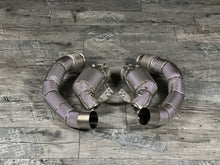 Laden Sie das Bild in den Galerie-Viewer, BMW F90 M5 F91 / F92 / F93 M8 Downpipe S63M -10/2020 Catless RP