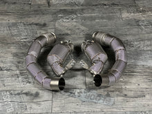 Laden Sie das Bild in den Galerie-Viewer, BMW F90 M5 F91 / F92 / F93 M8 Downpipe S63M -10/2020 Catless RP