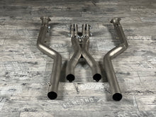Laden Sie das Bild in den Galerie-Viewer, BMW M5 G90 G99 M5 (Touring) S68 Link Pipe Midpipe OPF Delete RP